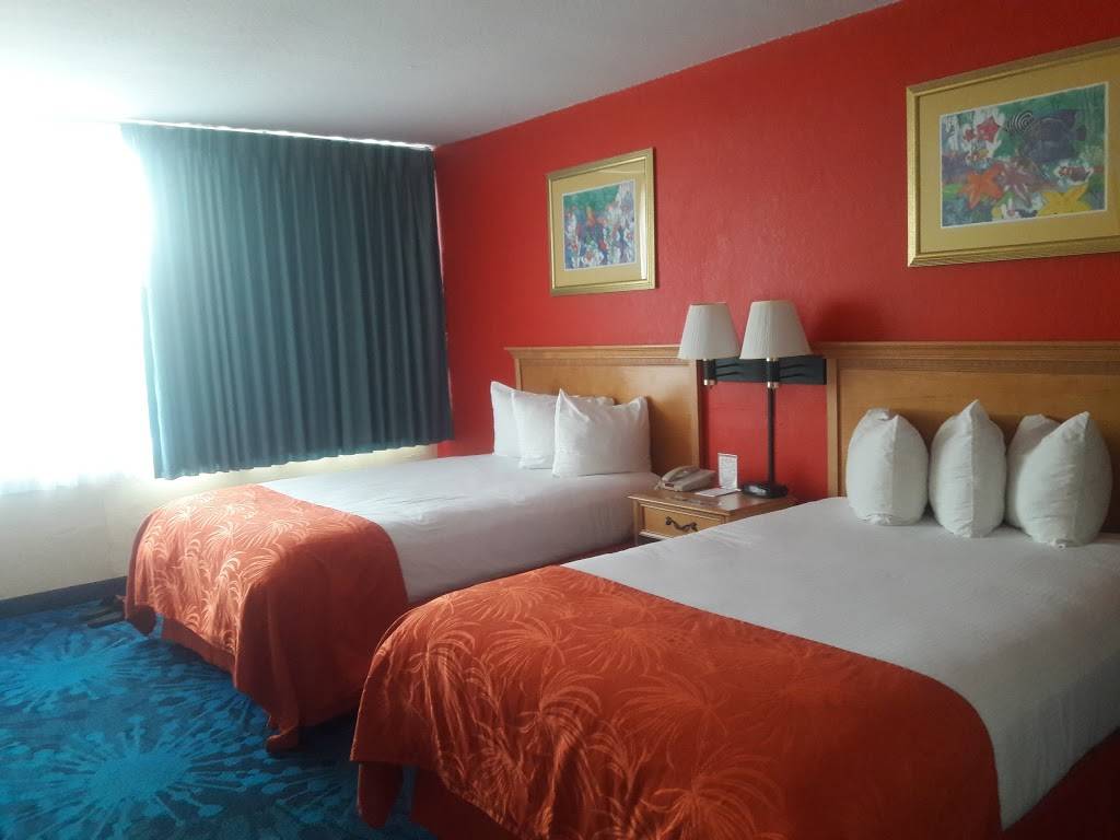 Dolphin Beach Resort | restaurant | 4900 Gulf Blvd, St Pete Beach, FL 33706, USA | 7273607011 OR +1 727-360-7011