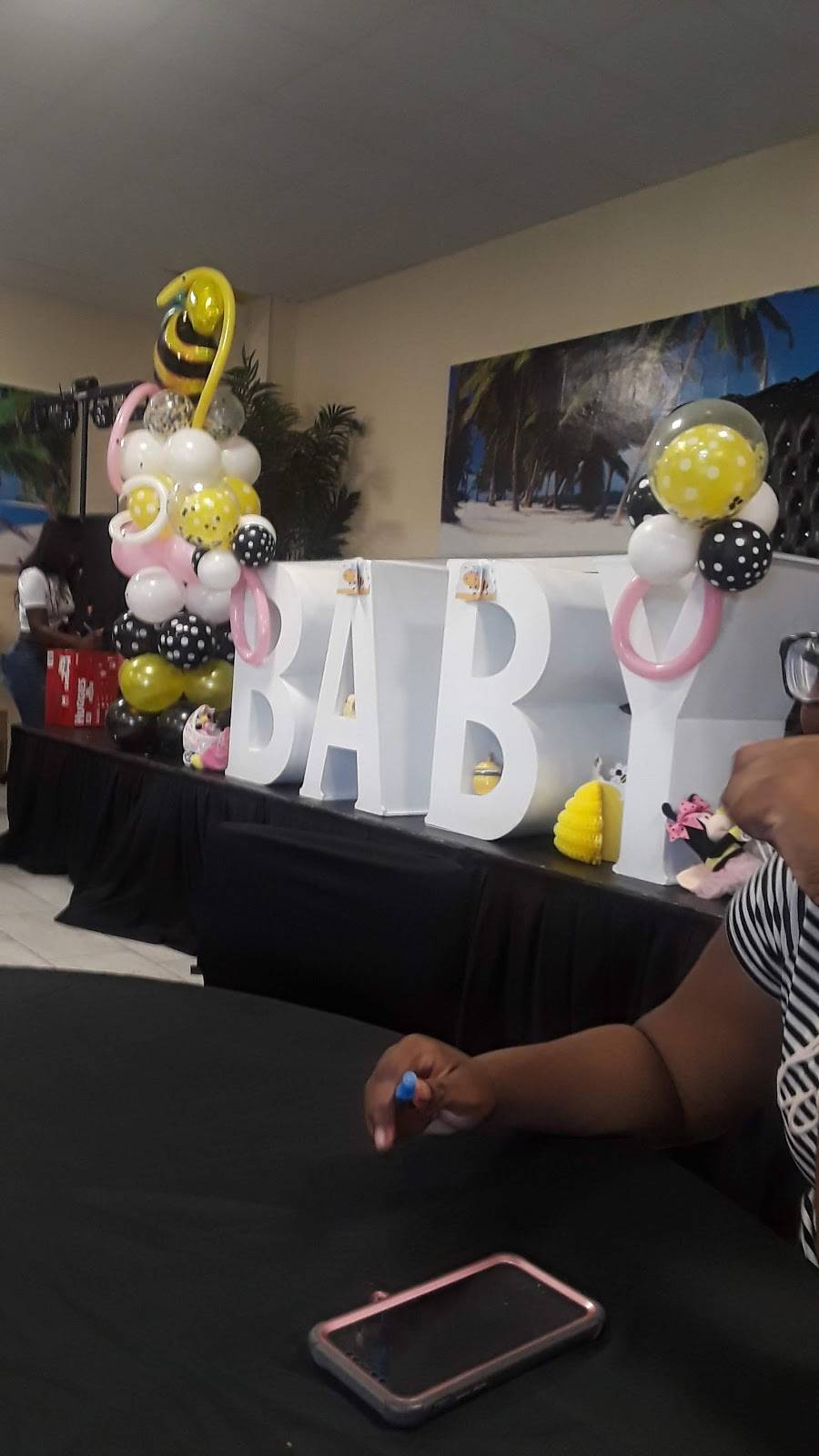 Island Flavor Bar And Grill | restaurant | 10711 Chef Menteur Hwy, New Orleans, LA 70127, USA | 5042468537 OR +1 504-246-8537