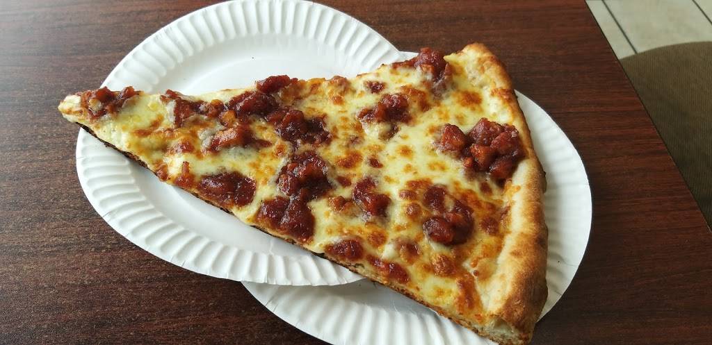 Zettis Pizza & Pasta | restaurant | 4621 Maple Rd, Buffalo, NY 14226, USA | 7166918535 OR +1 716-691-8535