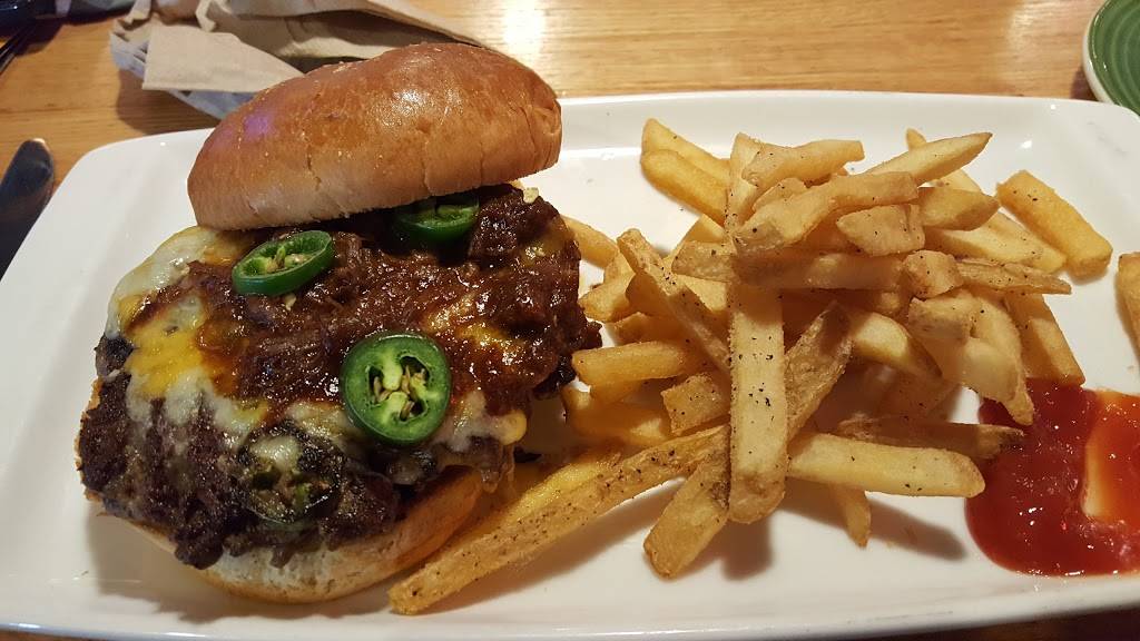 Applebees Grill + Bar | restaurant | 200 Running Hill Rd, South Portland, ME 04106, USA | 2078799155 OR +1 207-879-9155