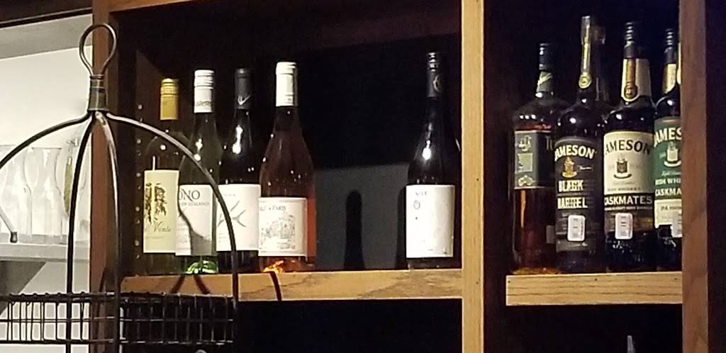 Wakefield Crowbar | restaurant | 954 Wakefield Dr, Houston, TX 77018, USA | 7136868388 OR +1 713-686-8388