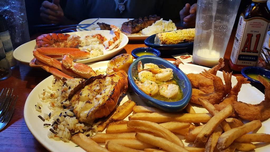 Red Lobster | restaurant | 1350 W 104th Ave, Northglenn, CO 80234, USA | 3034579298 OR +1 303-457-9298