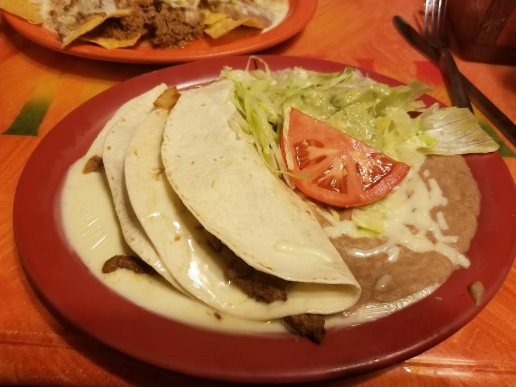 La Casa Mexicana | restaurant | 5699 Mullins Ave, Clintwood, VA 24228, USA | 2769266274 OR +1 276-926-6274