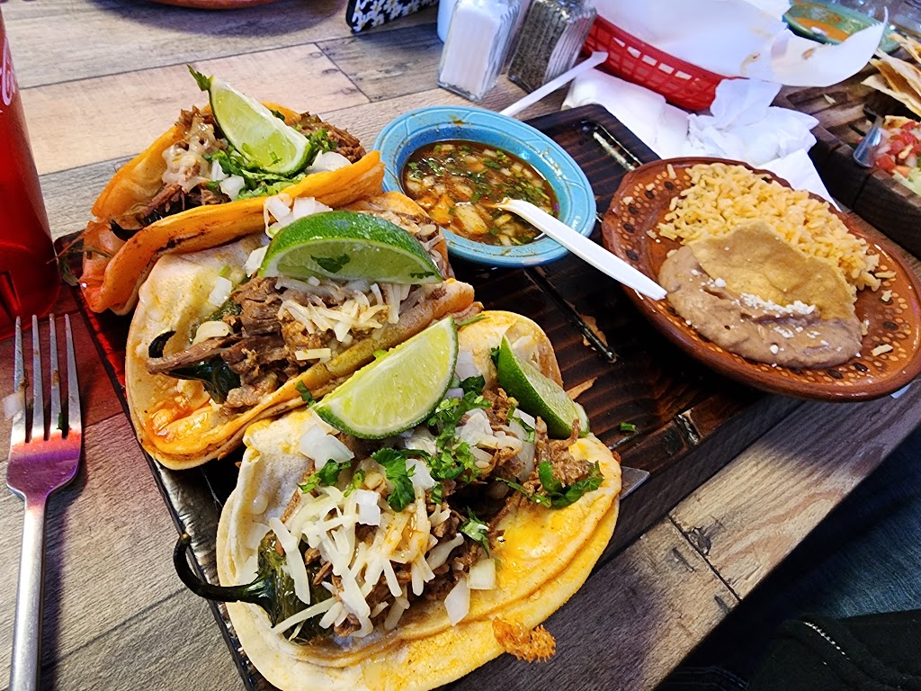 Limon con Chile | restaurant | 1001 W 10th St, Odessa, TX 79763, USA | 4325528219 OR +1 432-552-8219