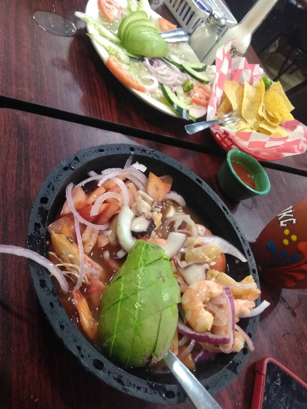 Mariscos Mazatlan | restaurant | 3325 S Robinson Ave, Oklahoma City, OK 73109, USA | 4056311755 OR +1 405-631-1755