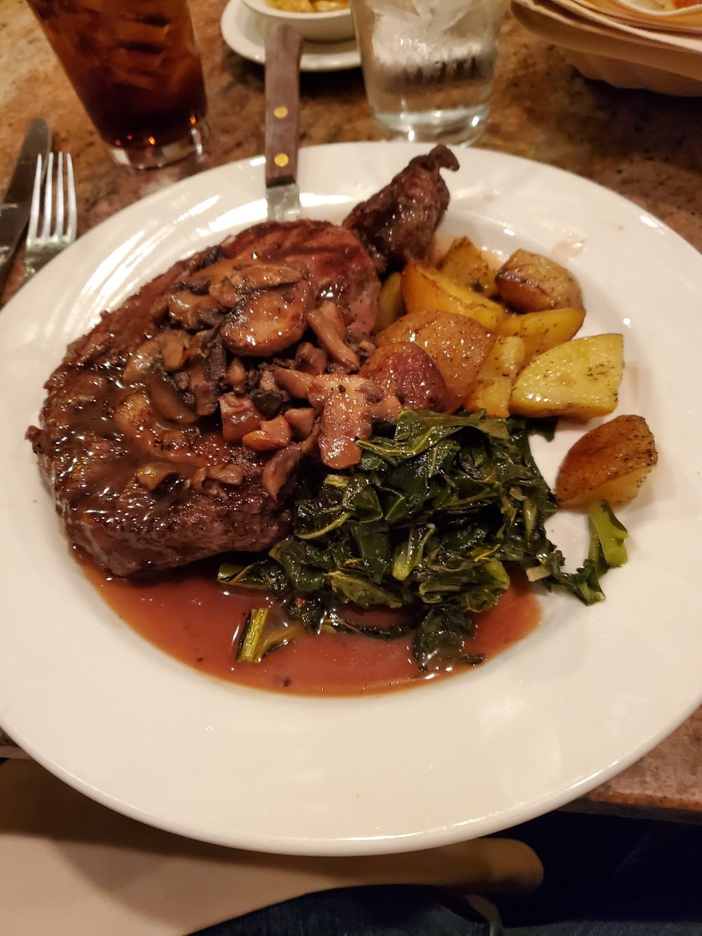 Giorgio On Pine | restaurant | 1328 Pine St, Philadelphia, PA 19107, USA | 2155456265 OR +1 215-545-6265