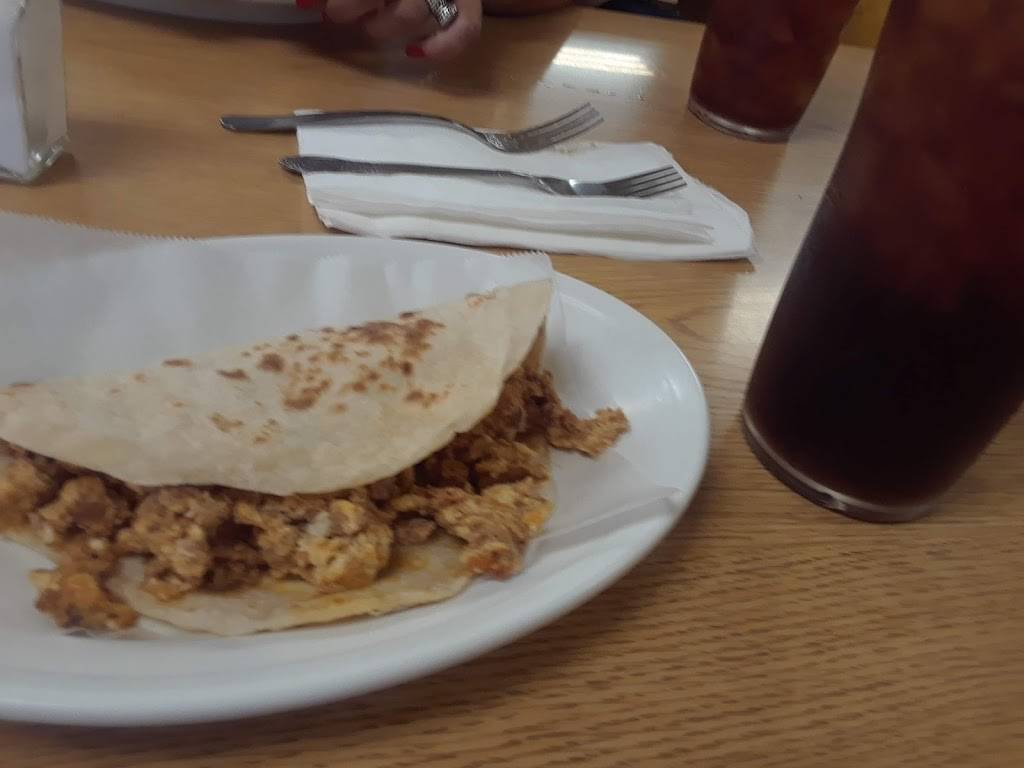 Elenas Cafe | restaurant | 523 S Zarzamora St, San Antonio, TX 78207, USA | 2104319645 OR +1 210-431-9645