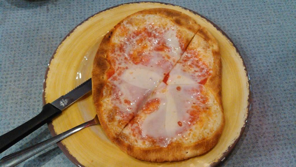 Isaacs Restaurant - South York | restaurant | 235 Pauline Drive South York, Plaza, York, PA 17402, USA | 7177475564 OR +1 717-747-5564