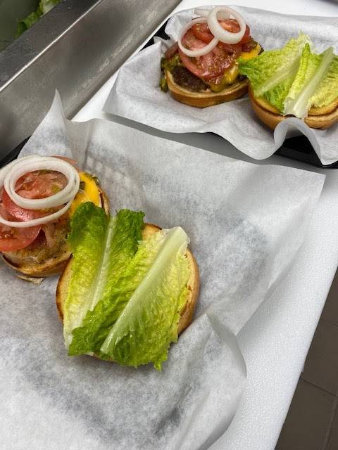 Revel Burger | restaurant | 4720 Alexander Blvd NE, Albuquerque, NM 87107, USA | 5053034700 OR +1 505-303-4700