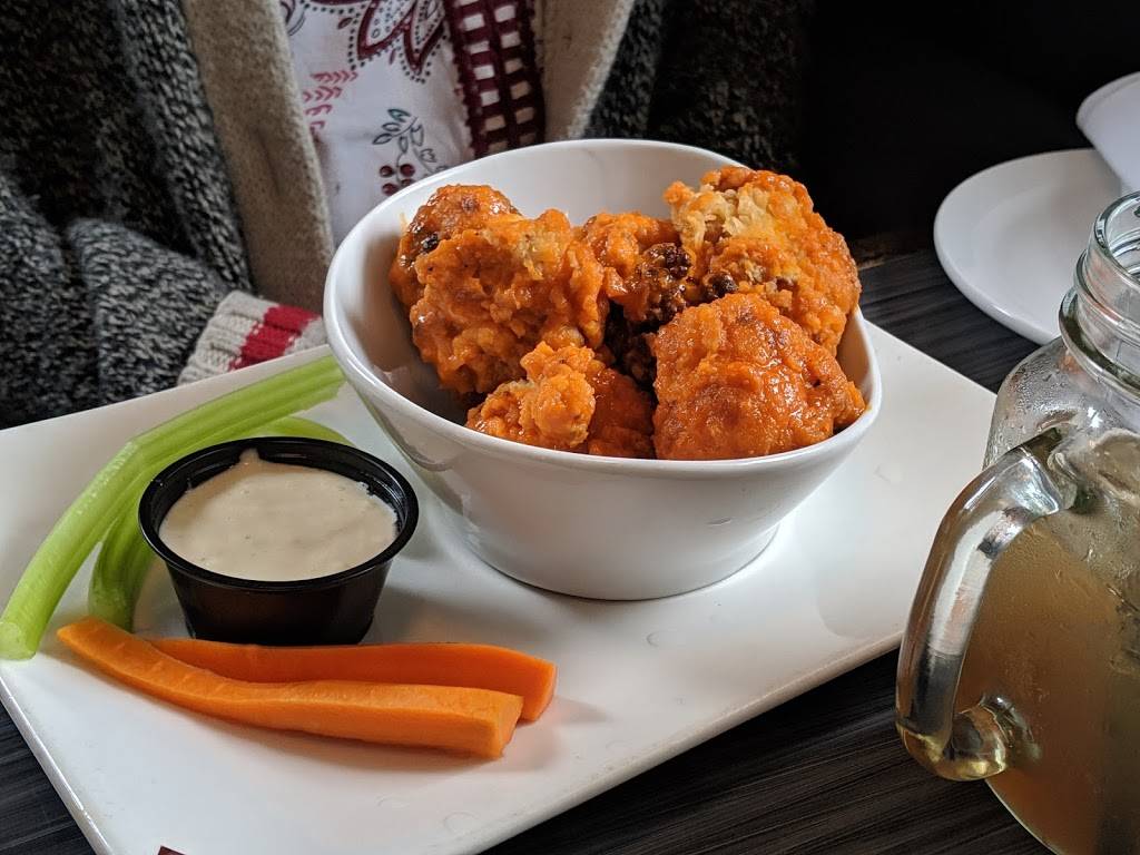 The Binbrook Grill | restaurant | 3020 Binbrook Rd, Binbrook, ON L0R 1C0, Canada | 9056920909 OR +1 905-692-0909