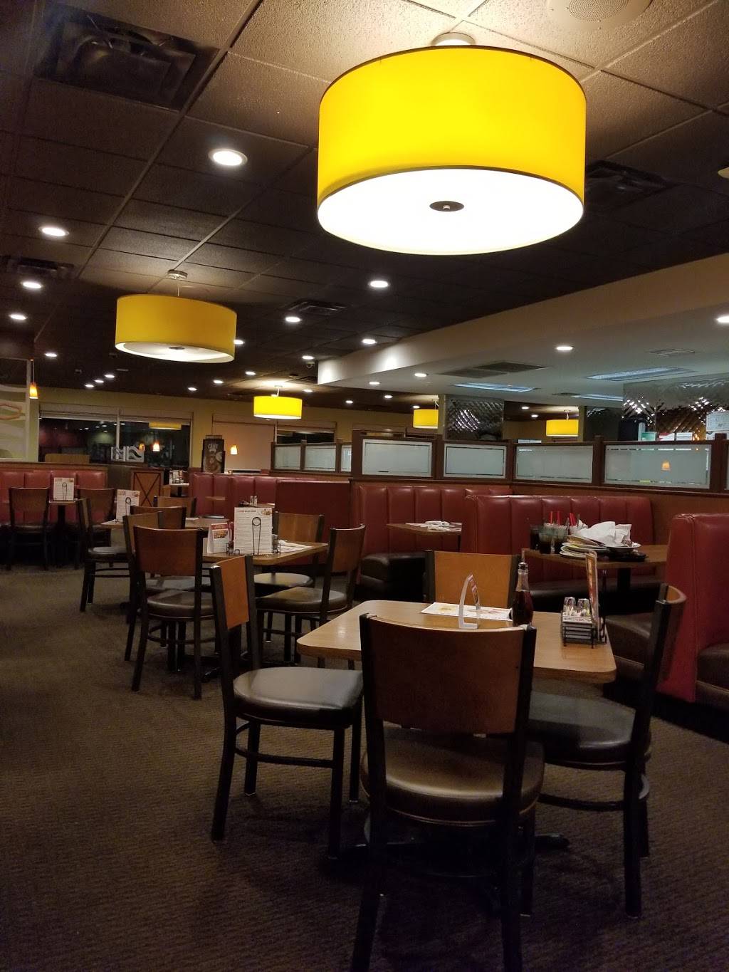 Dennys | restaurant | 4390 US-27, Sebring, FL 33870, USA | 8633856066 OR +1 863-385-6066