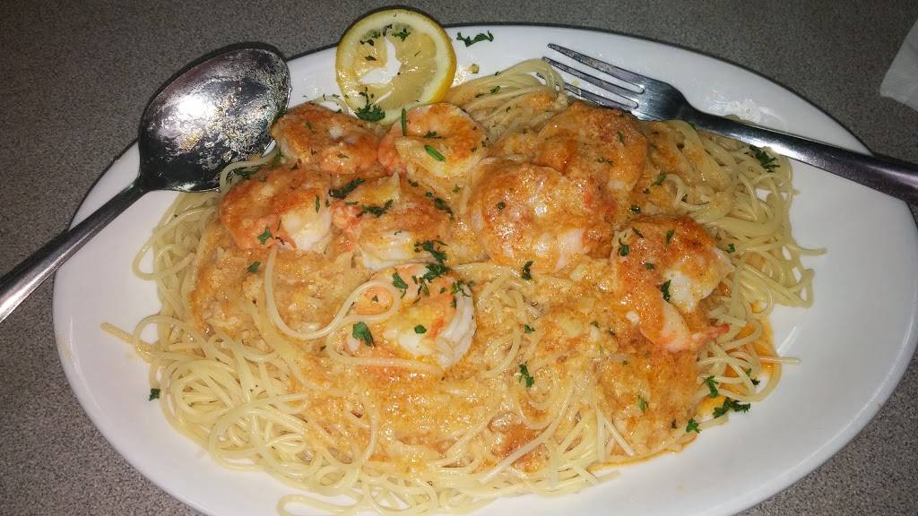 Sammys Italian Restaurant and Pizza | restaurant | 6106 SW State Rd 200, Ocala, FL 34476, USA | 3528612828 OR +1 352-861-2828