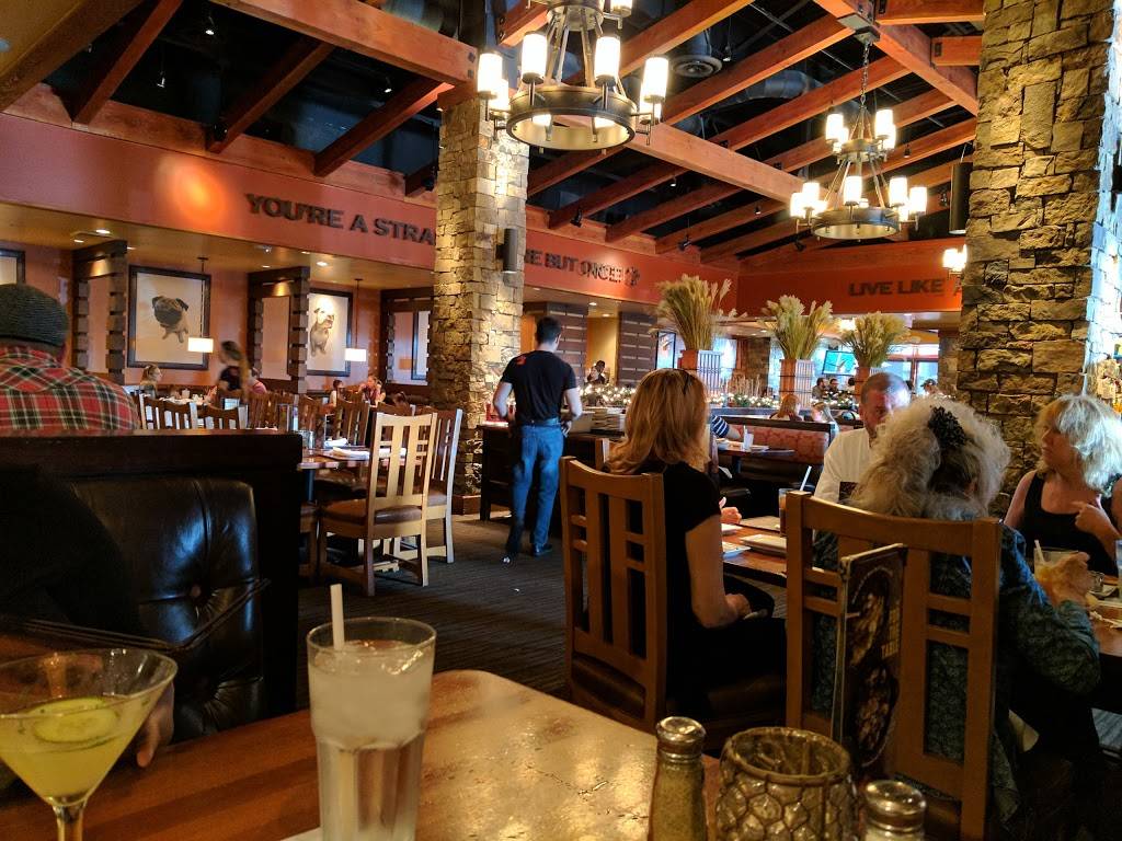 Lazy Dog Restaurant & Bar | restaurant | 24201 Valencia Blvd, Santa Clarita, CA 91355, USA | 6612539996 OR +1 661-253-9996