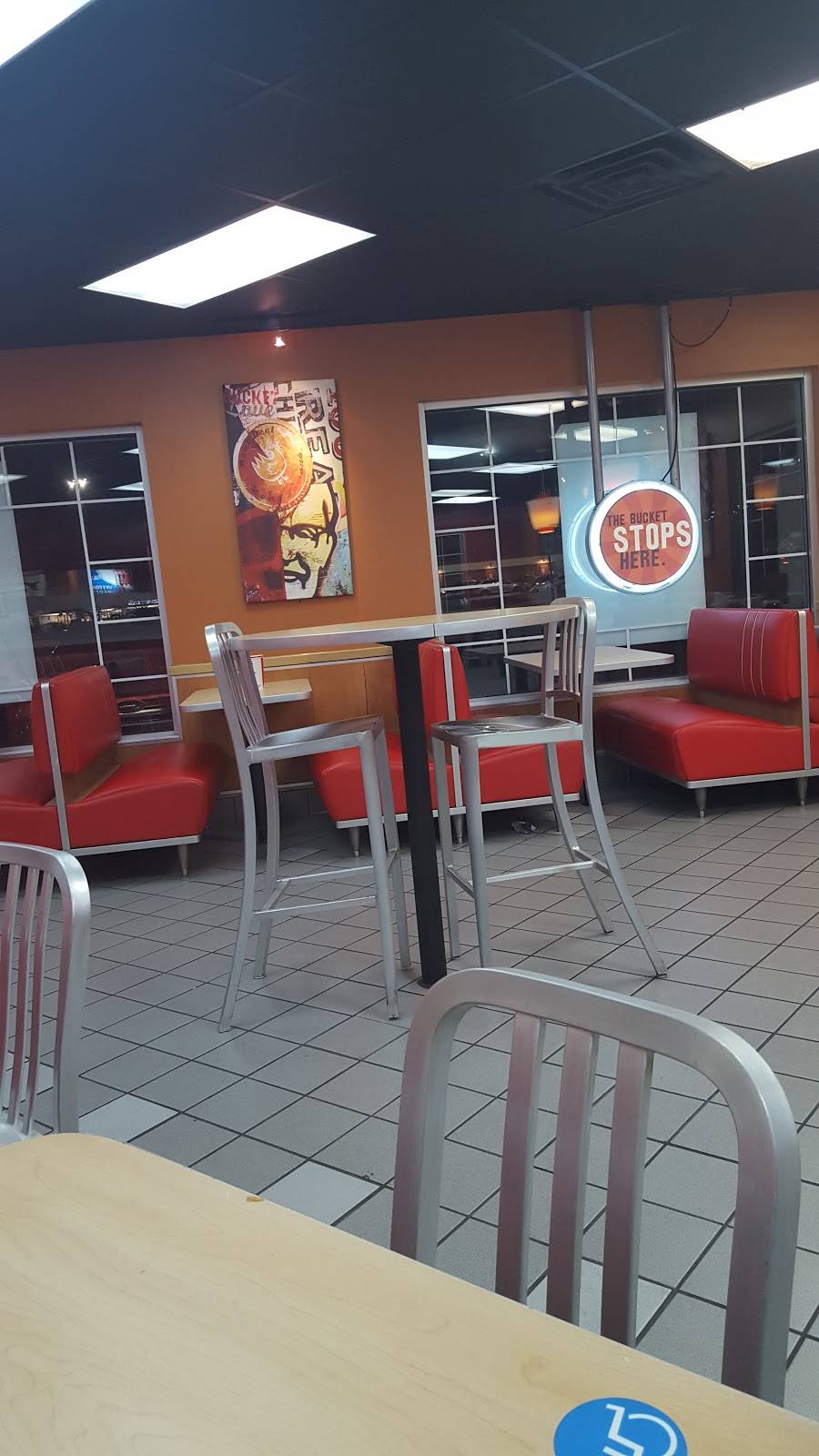 KFC | restaurant | 220 Fox Hunt Dr, Bear, DE 19701, USA | 3028360714 OR +1 302-836-0714