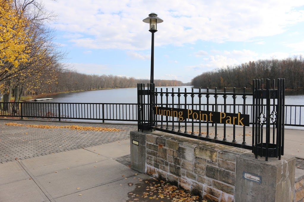 Zero Dock Street Restaurant & Bar | restaurant | 130 Canal St, Carthage, NY 13619, USA | 3155549376 OR +1 315-554-9376