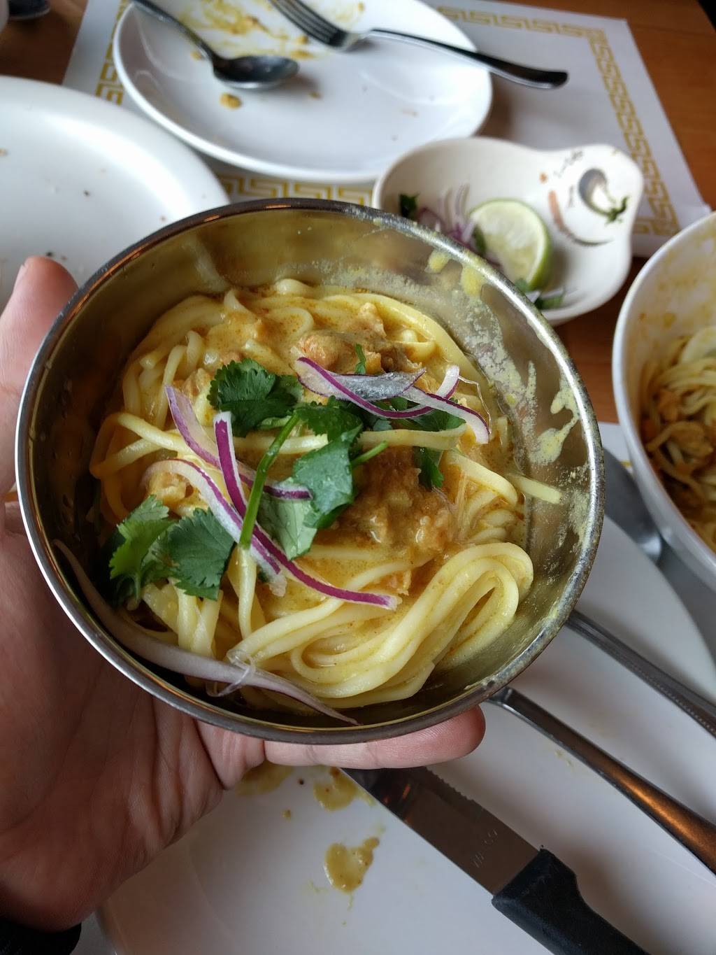 Burmese Kitchen | restaurant | (between 2nd & 3rd Ave), 3815 Geary Blvd, San Francisco, CA 94118, USA | 4154745569 OR +1 415-474-5569