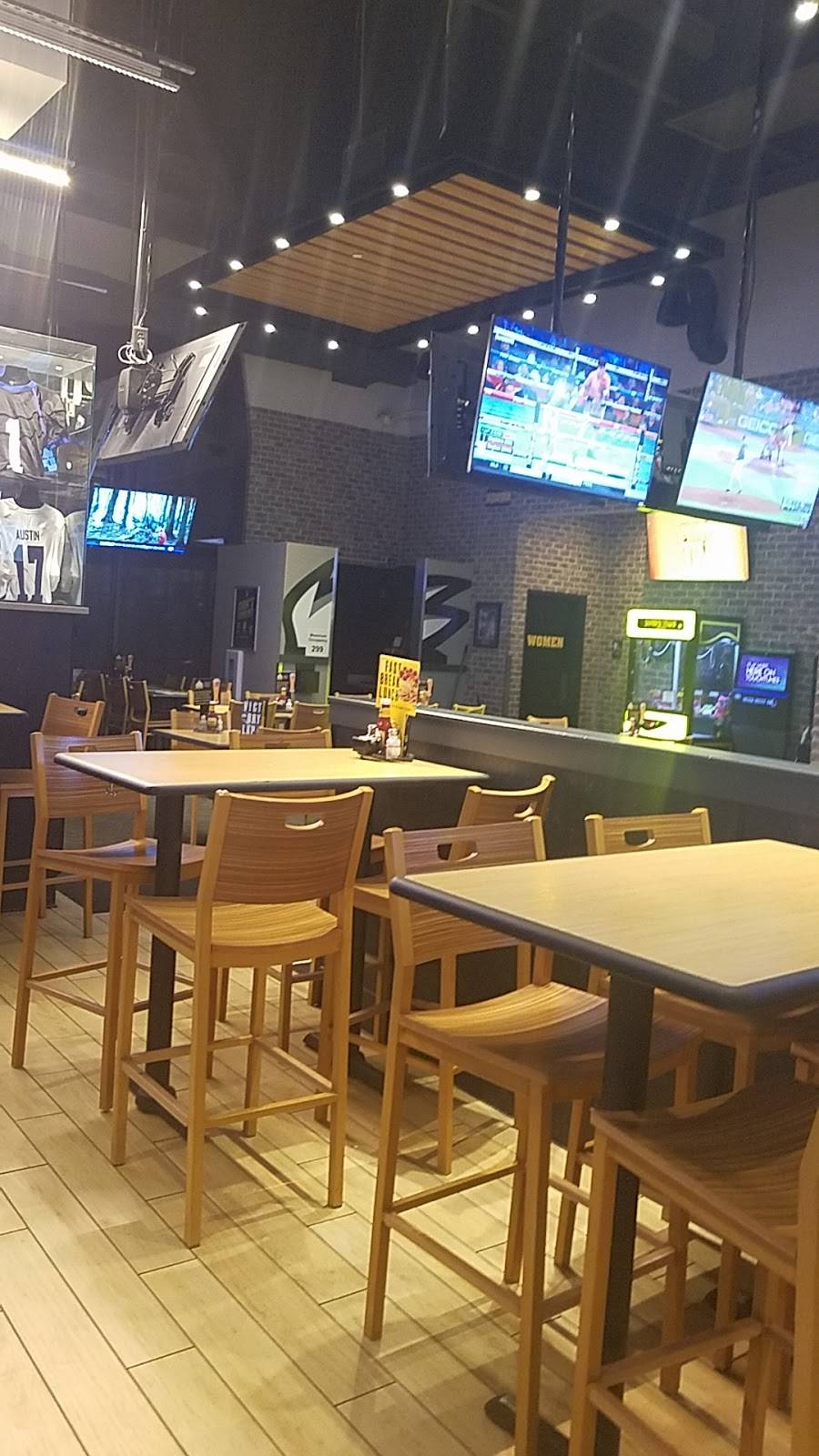 Buffalo Wild Wings | meal takeaway | 6100 S Main St #107, Aurora, CO 80016, USA | 7208704475 OR +1 720-870-4475