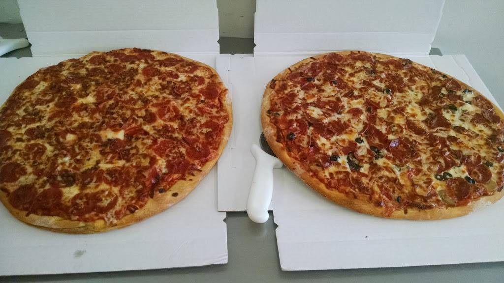 The Pizza Pit | restaurant | 906 Main St, Ashton, IL 61006, USA | 8154532152 OR +1 815-453-2152