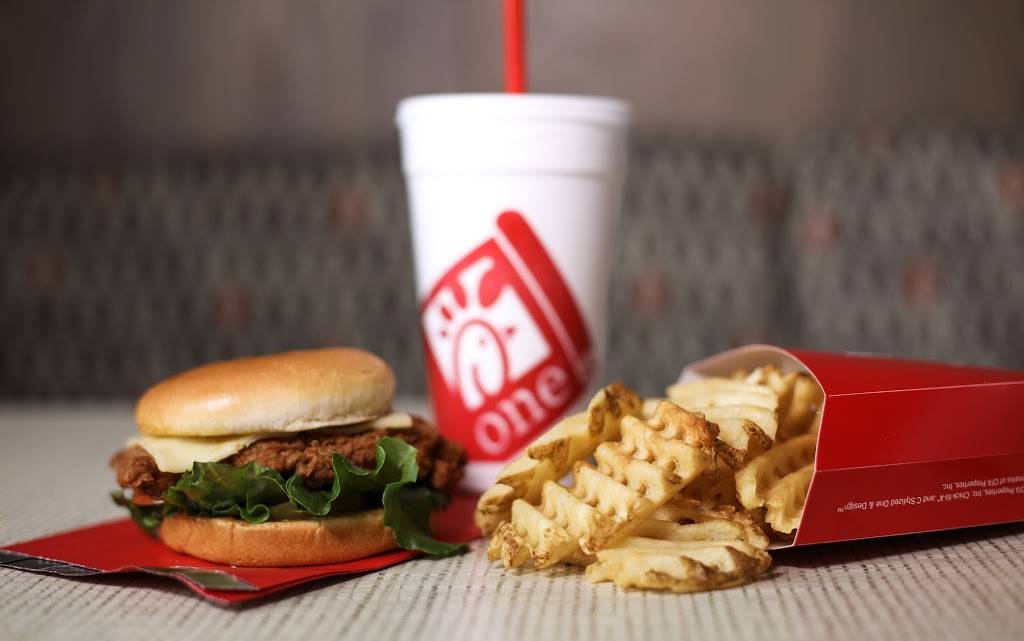 Chick-fil-A | restaurant | 5015 Westheimer Rd Ste 1330, Houston, TX 77056, USA | 7138408810 OR +1 713-840-8810