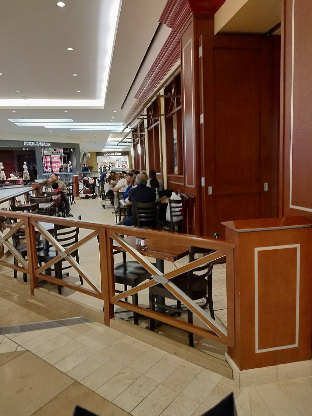 Lawrys Carvery | restaurant | 3333 Bristol St Suite 2601, Costa Mesa, CA 92626, USA | 7144347788 OR +1 714-434-7788