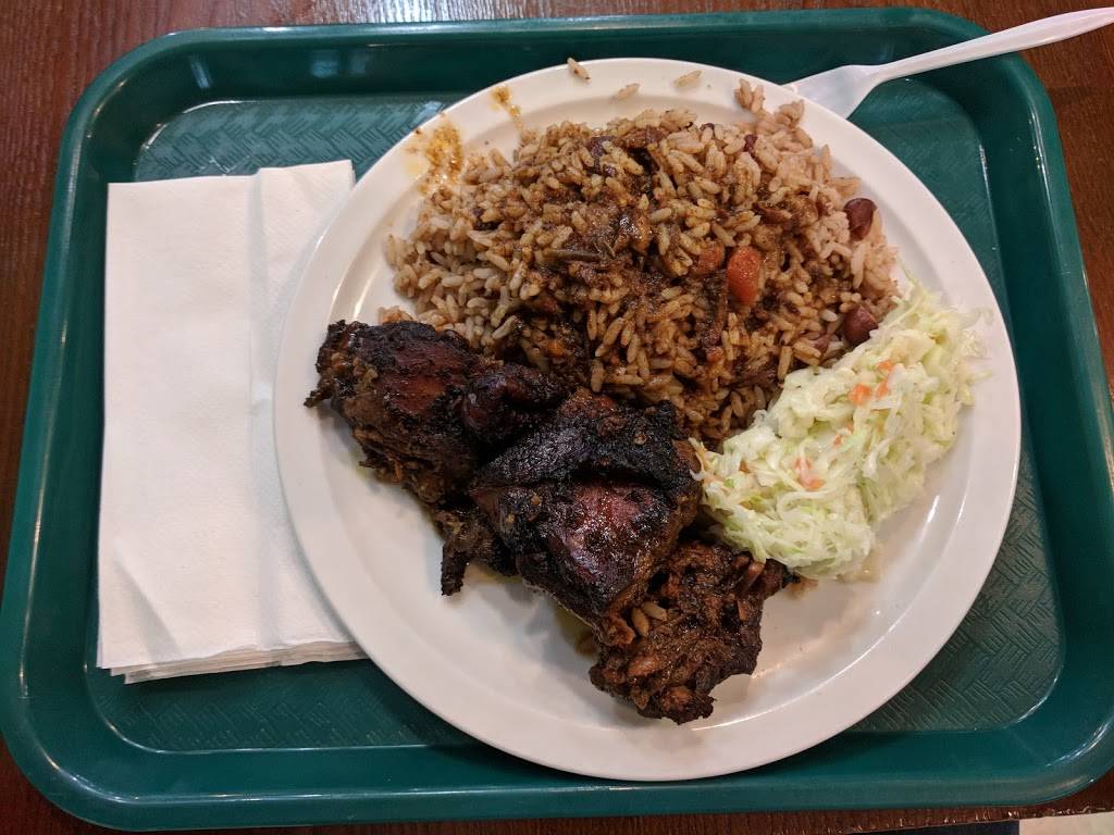 Ritz Caribbean Foods | restaurant | 32 Eglinton Ave W, Toronto, ON M4R 1A1, Canada | 6473527489 OR +1 647-352-7489