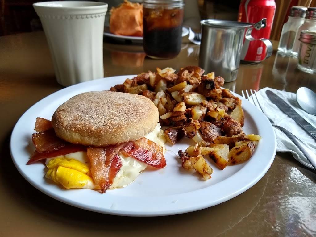 Northeast Cafe | restaurant | 8 Mill St, New Boston, NH 03070, USA | 6034873930 OR +1 603-487-3930