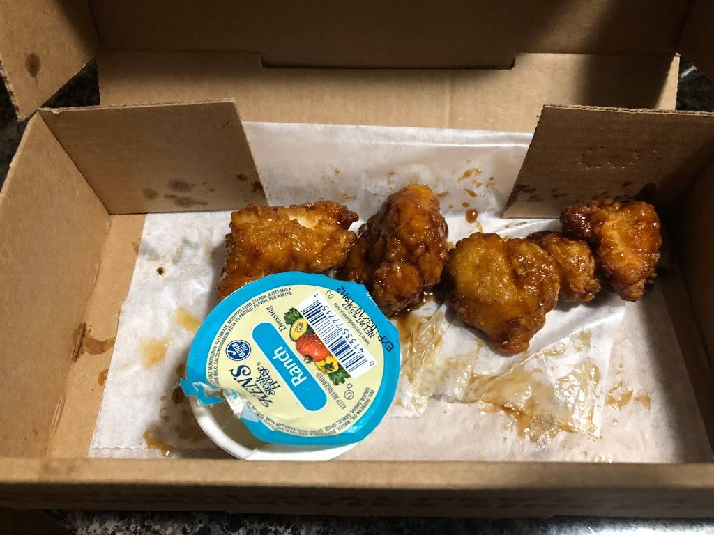 Papa Ginos | restaurant | 438 W Grove St, Middleborough, MA 02346, USA | 5089461066 OR +1 508-946-1066