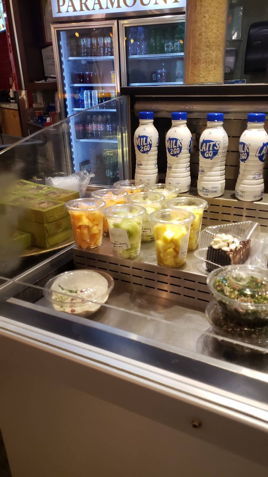 Paramount Fine Foods | restaurant | Terminal 1, 6301 Silver Dart Dr, Mississauga, ON L5P 1B2, Canada | 4167763100 OR +1 416-776-3100
