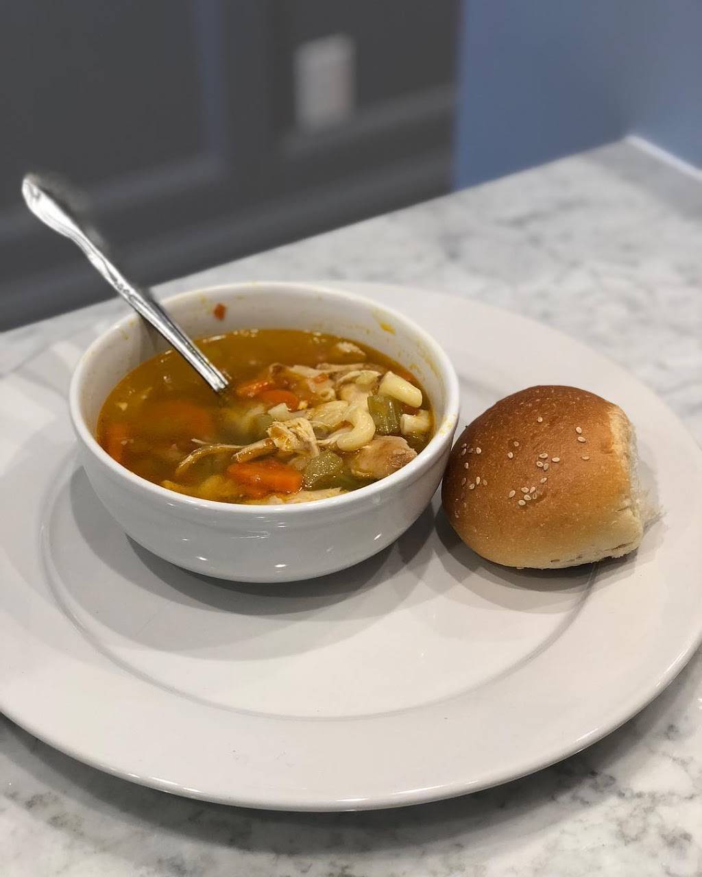 Olivia’s Cafe | restaurant | 643 McLean Ave, Yonkers, NY 10705, USA | 9149682600 OR +1 914-968-2600