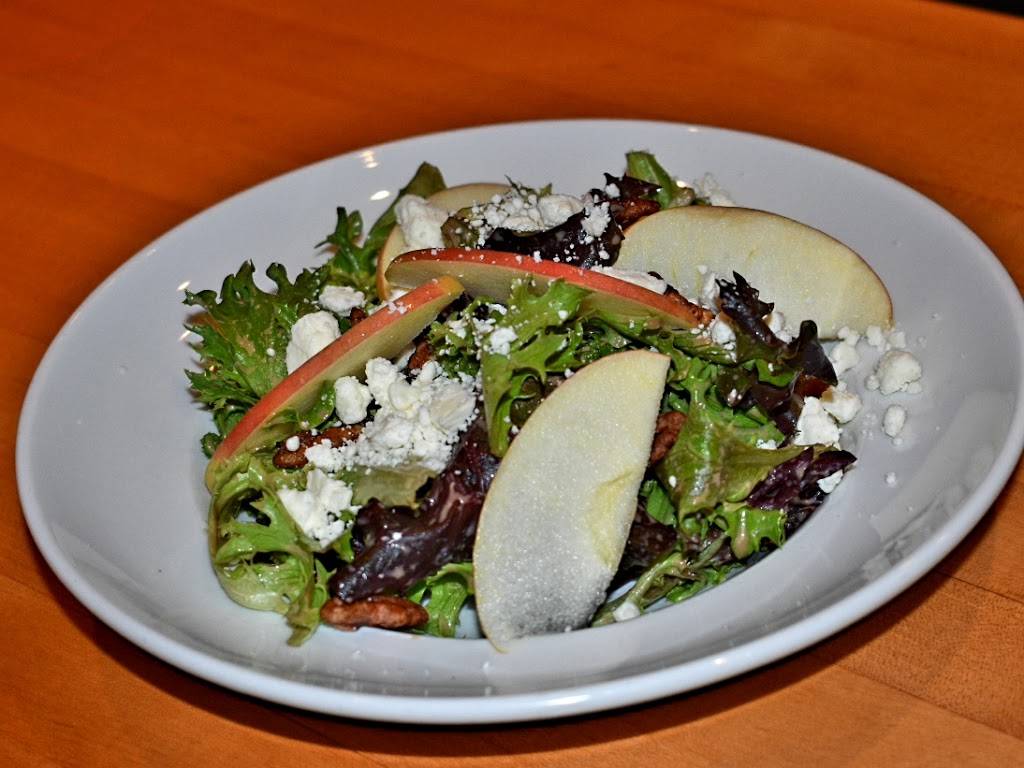 Big Sky Restaurant | restaurant | 176 E Main St, Stoughton, WI 53589, USA | 6082056278 OR +1 608-205-6278