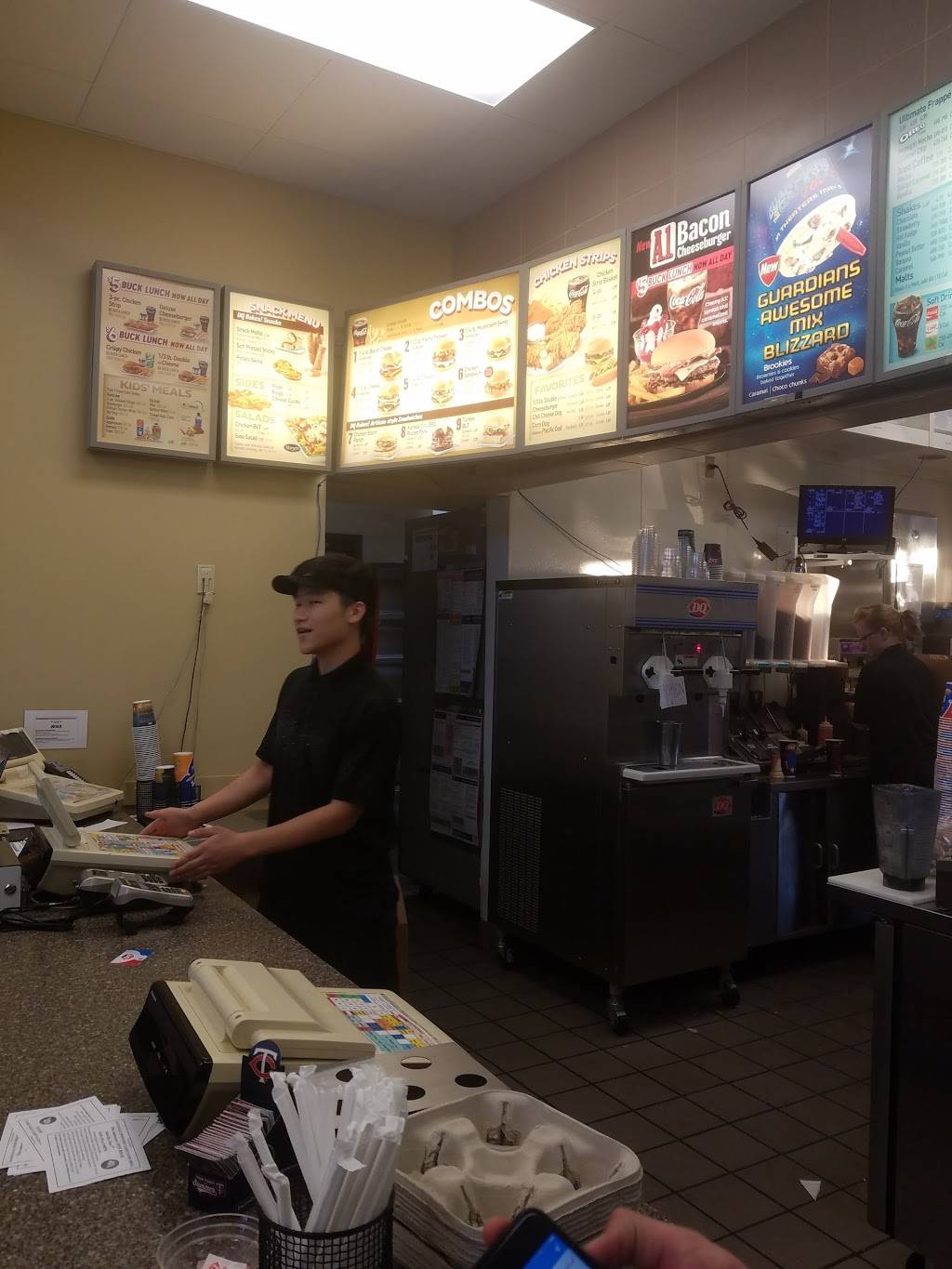 Dairy Queen Grill & Chill | restaurant | 2110 Northern Lights Blvd, Lino Lakes, MN 55038, USA | 6514266310 OR +1 651-426-6310