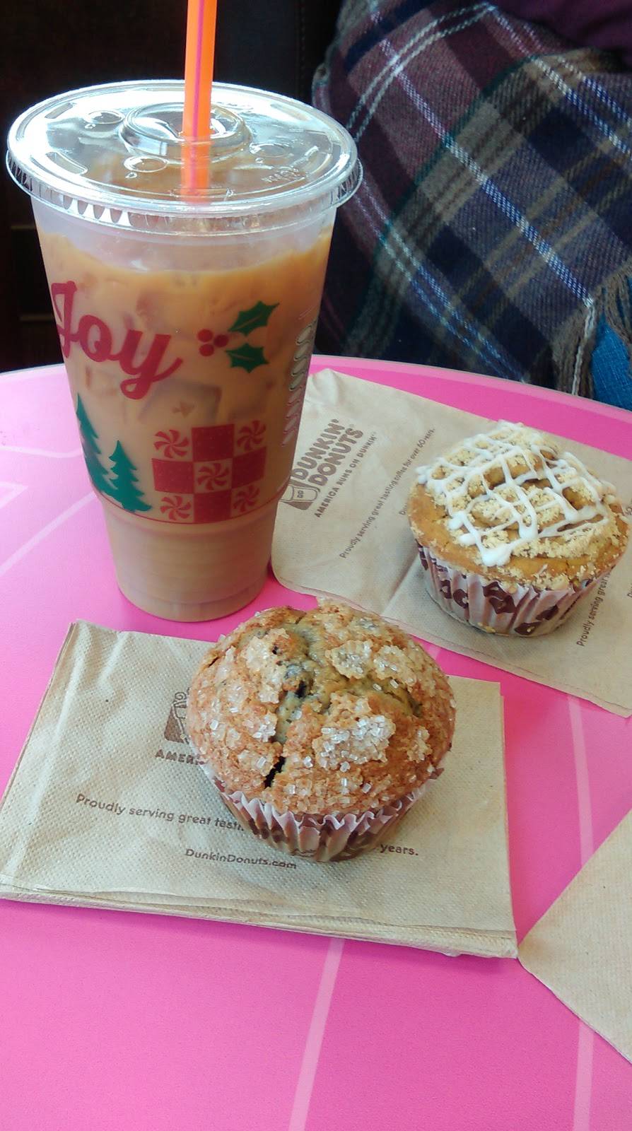 Dunkin | bakery | 760 Commons Dr, Parkesburg, PA 19365, USA | 6108573582 OR +1 610-857-3582