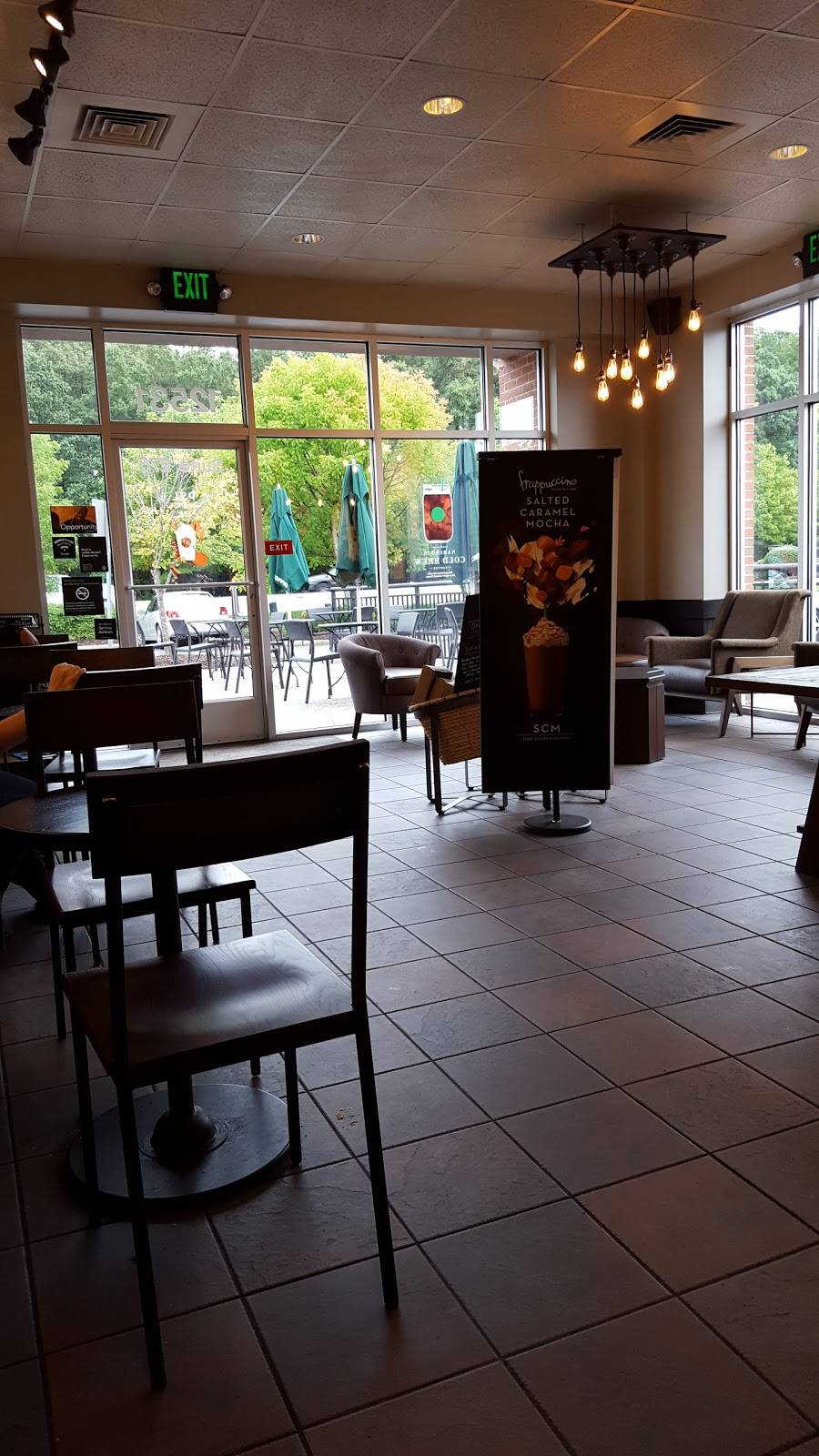 Starbucks | cafe | 12531 Jefferson Ave #275, Newport News, VA 23602, USA | 7578743592 OR +1 757-874-3592