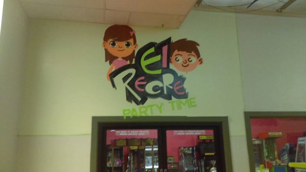 La Sorpesa- Plaza Mexico | shopping mall | 808 W 25th St N, Wichita, KS 67204, USA | 3168219228 OR +1 316-821-9228