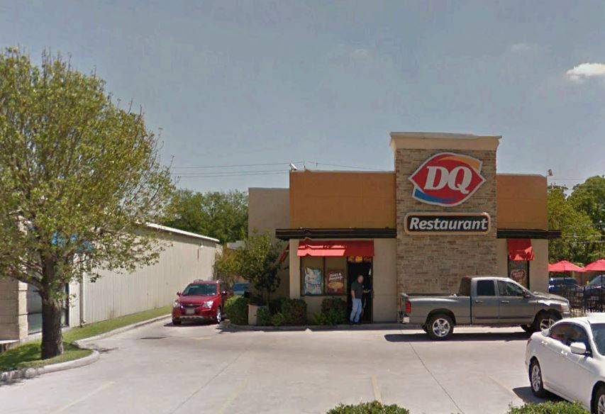 Dairy Queen Store | restaurant | 2818 N Main St, Baytown, TX 77521, USA | 2814203531 OR +1 281-420-3531