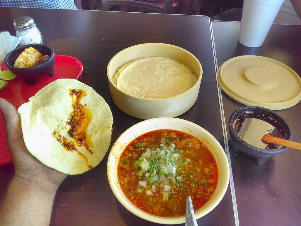 Grandmas Tamales Restaurante | restaurant | 100 Bernard St, Bakersfield, CA 93305, USA | 6614930229 OR +1 661-493-0229