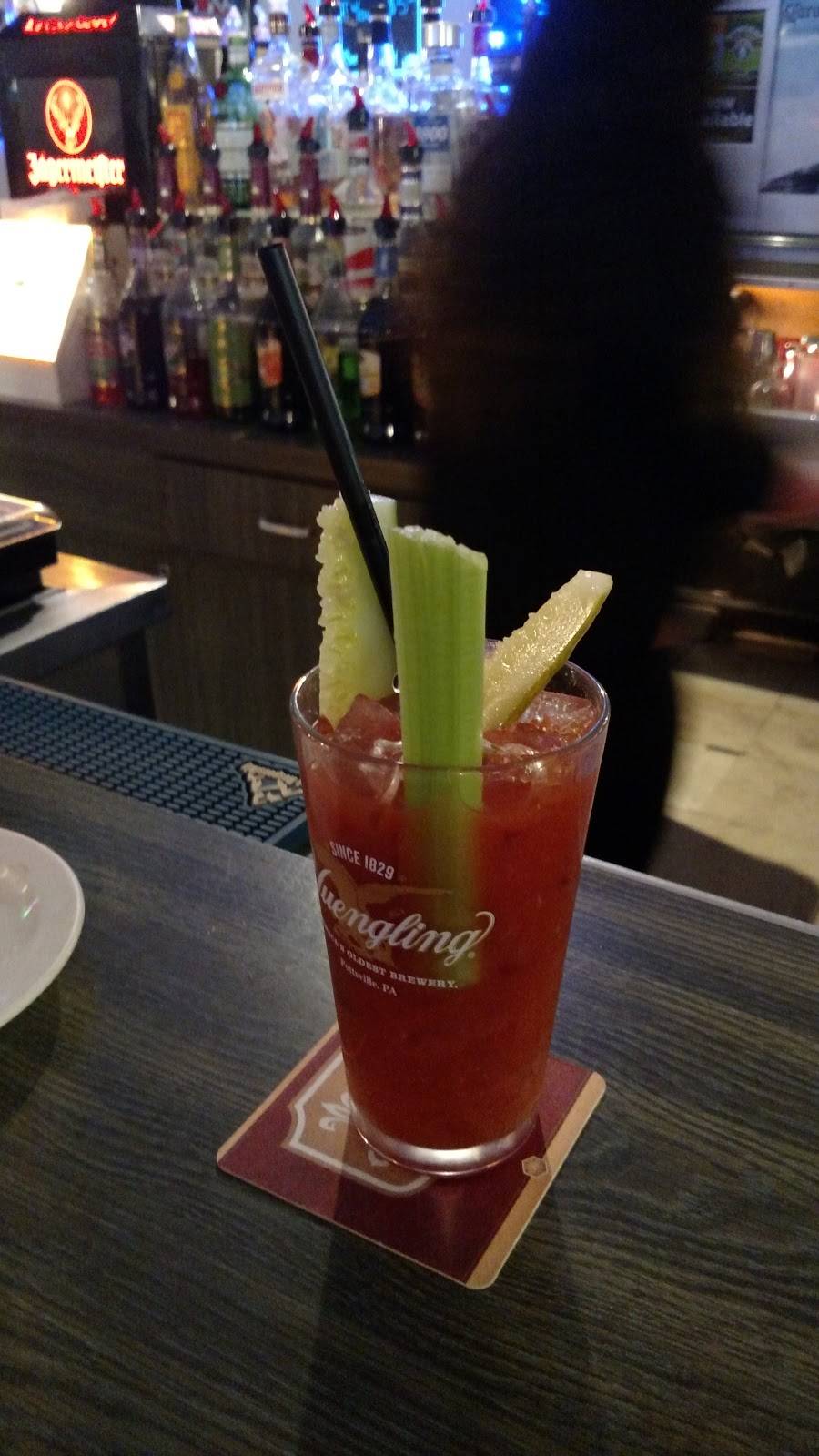 Hickory Lake Inn | restaurant | 14592 Stone Rd, Newbury Township, OH 44065, USA | 4405649735 OR +1 440-564-9735