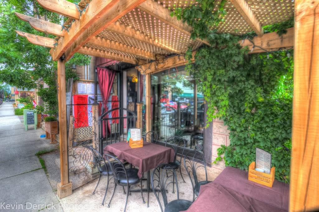 Cassis Bistro | restaurant | 27 Queen St, Lakefield, ON K0L 2H0, Canada | 7056528045 OR +1 705-652-8045