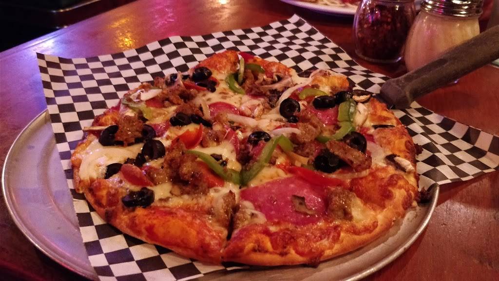 Aversanos Italian Restaurant | restaurant | 6015 Parker Rd E, Sumner, WA 98390, USA | 2538633618 OR +1 253-863-3618