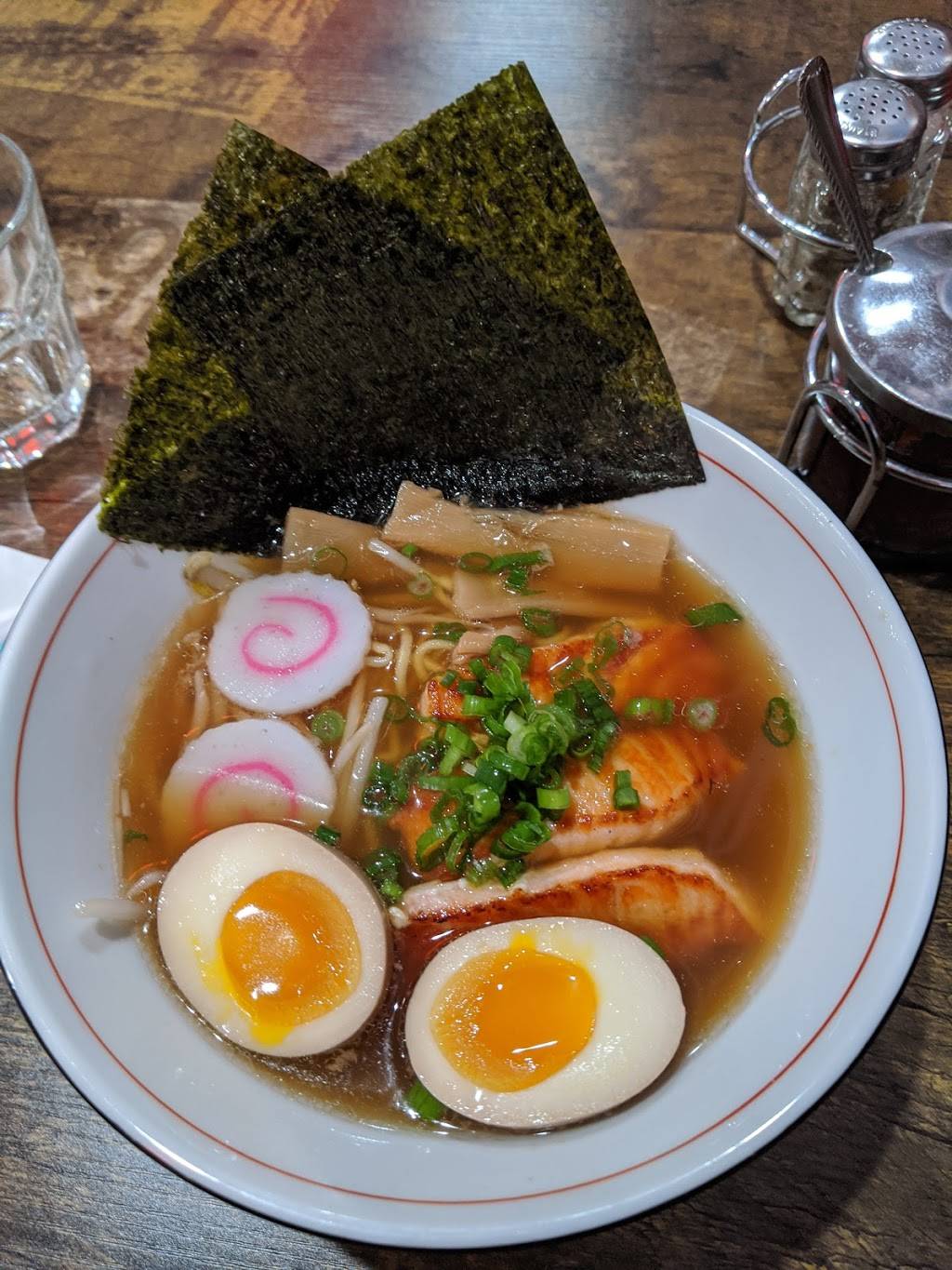 Nishiki Ramen & Sushi | restaurant | 328 Main St, Gaithersburg, MD 20878, USA | 3015694135 OR +1 301-569-4135