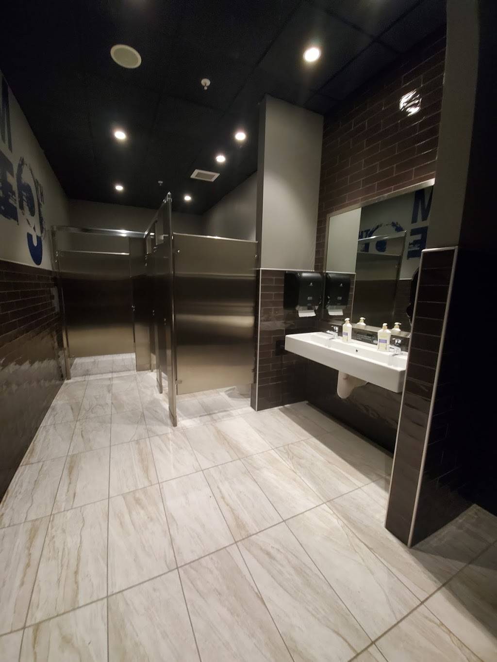 Glory Days Grill | restaurant | 28812 FL-54, Wesley Chapel, FL 33545, USA | 8135357678 OR +1 813-535-7678