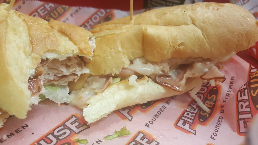 Firehouse Subs | meal delivery | 352 N Hwy 67 c, Cedar Hill, TX 75104, USA | 9722938270 OR +1 972-293-8270