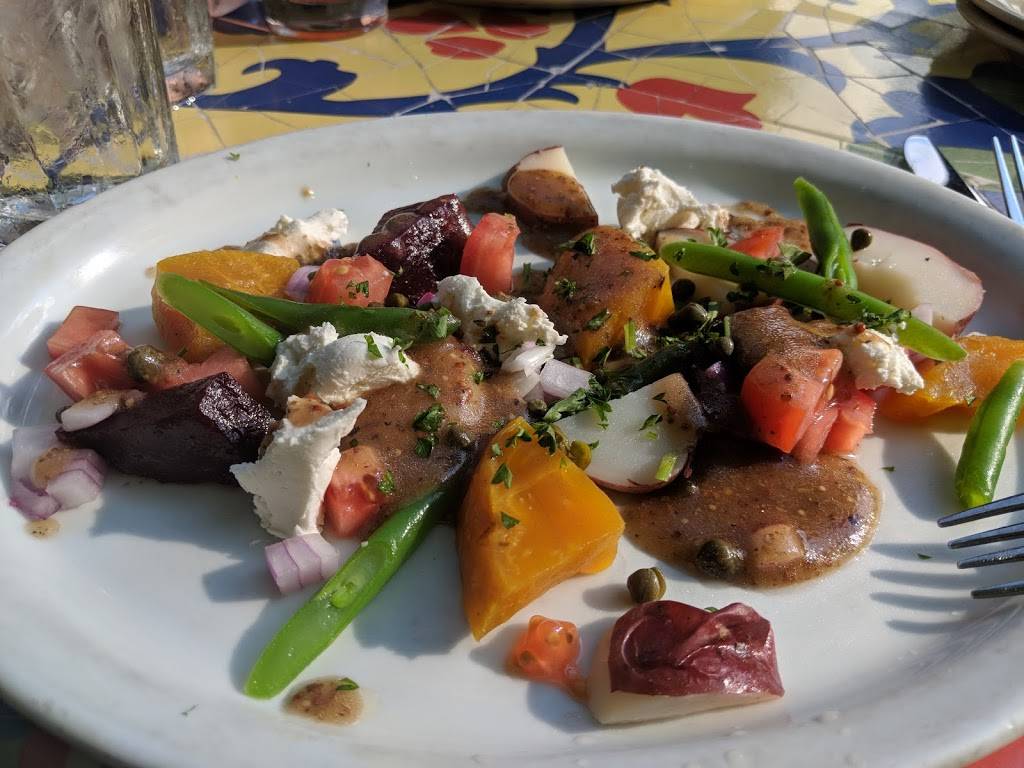 Frazers Restaurant & Lounge | restaurant | 1811 Pestalozzi St, St. Louis, MO 63118, USA | 3147738646 OR +1 314-773-8646