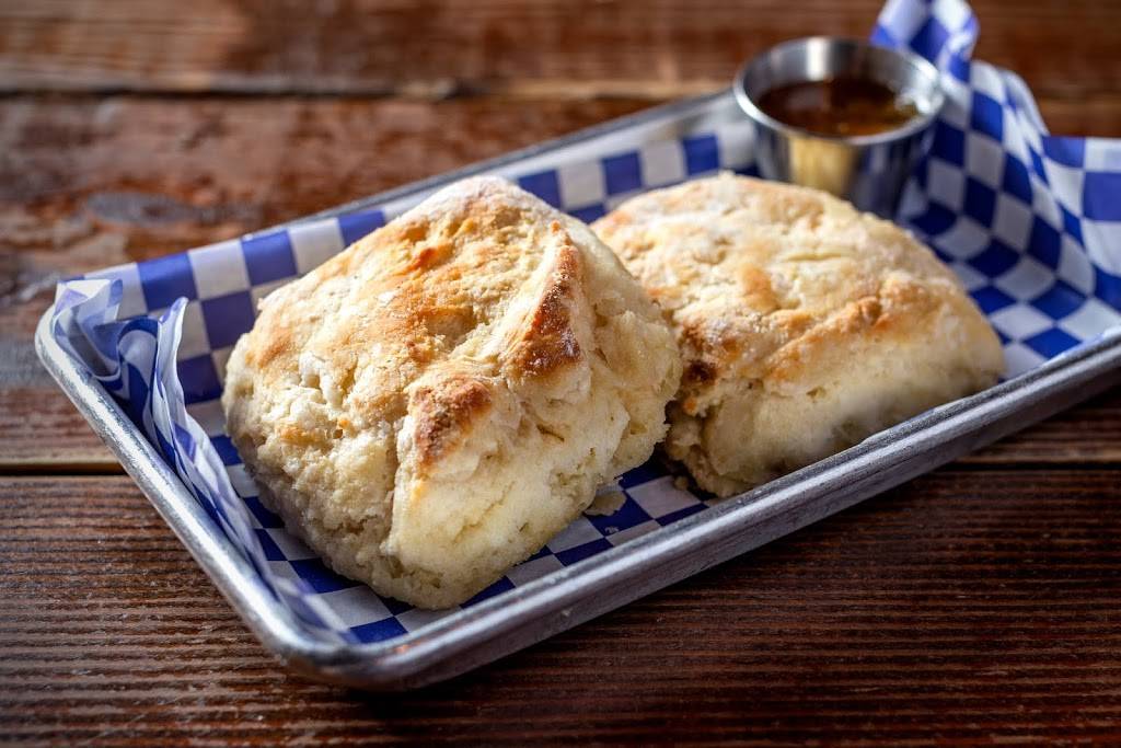 Luellas Gospel Bird | restaurant | 2009 N Damen Ave, Chicago, IL 60647, USA | 7739047704 OR +1 773-904-7704