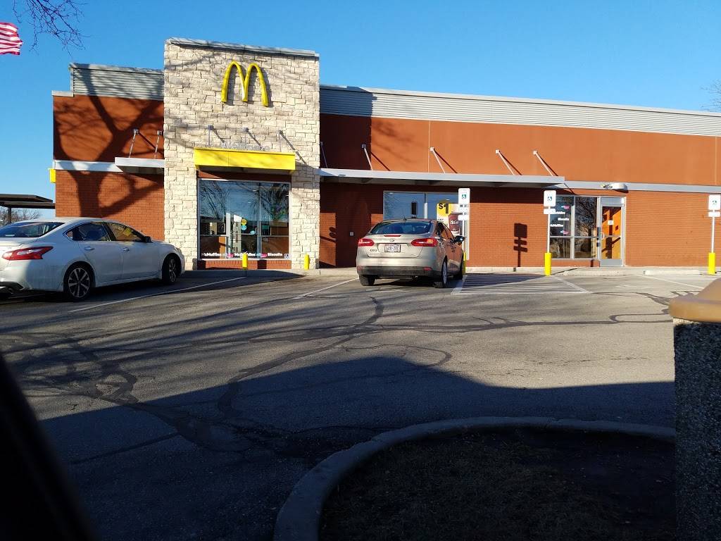 McDonalds | cafe | 6262 South 13th Street, Milwaukee, WI 53221, USA | 4147643331 OR +1 414-764-3331