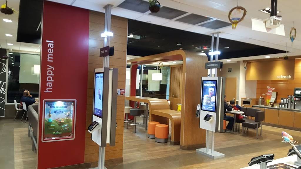 McDonalds | cafe | 606 N Tustin St, Orange, CA 92867, USA | 7145321018 OR +1 714-532-1018