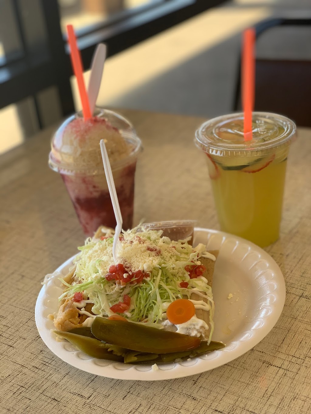 Raspados “Doña Chelito ( traditional Mexican snack ) | meal takeaway | 1006 S 3rd Ave, Yakima, WA 98902, USA | 5099496412 OR +1 509-949-6412