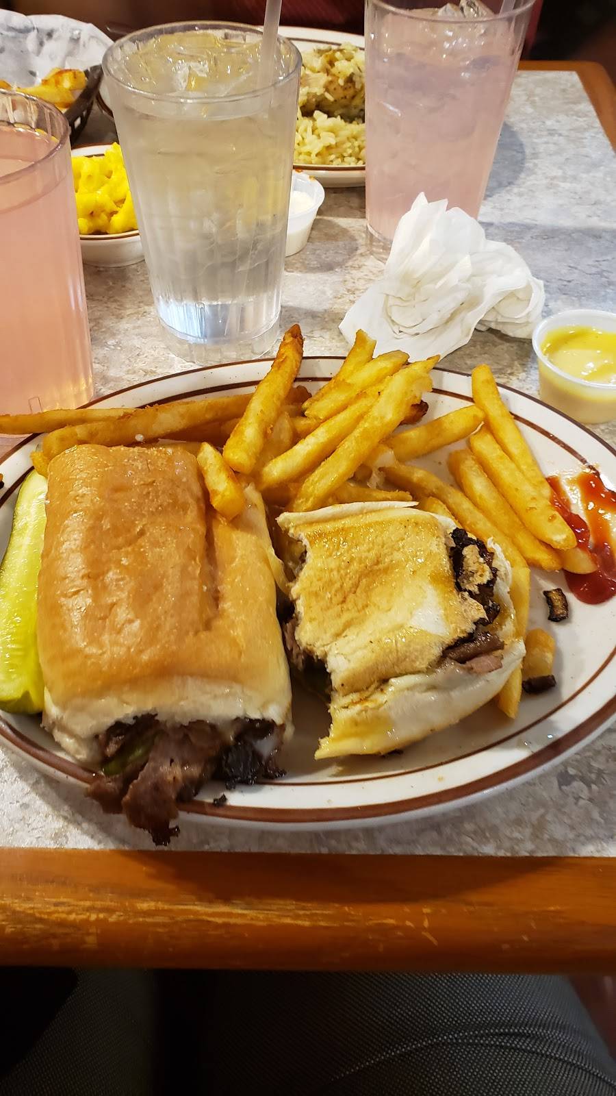 Cagneys Kitchen - Cloverdale Ave. | restaurant | 2201 Cloverdale Ave, Winston-Salem, NC 27113, USA | 3367240940 OR +1 336-724-0940