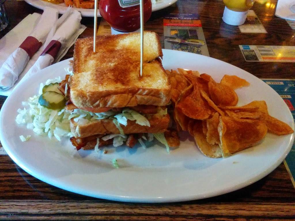 Boathouse Grill | restaurant | 6225 W 56th St #900, Indianapolis, IN 46254, USA | 3173288812 OR +1 317-328-8812