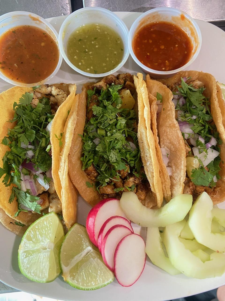 La Cuscatleca | restaurant | 1815 W 15th St, Panama City, FL 32401, USA | 8503583011 OR +1 850-358-3011